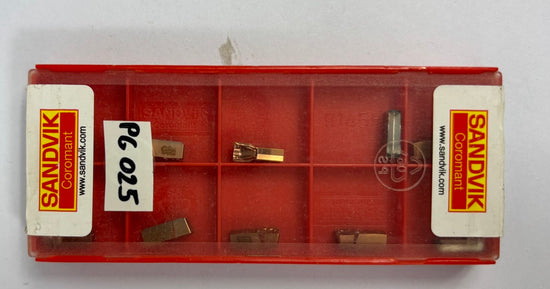 Sandvik 880-04 03 W05H-P-GM 4044