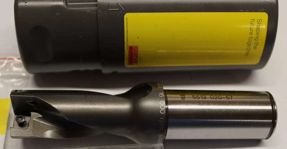 SANDVIK 880-D2500L25-02